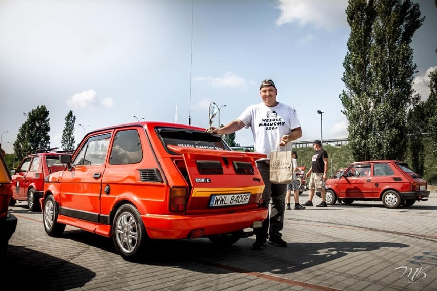 Klasyki motoryzacji znów zachwyciły mieszkańców Puław. Zobacz wyjątkowe zdjęcia z imprezy!