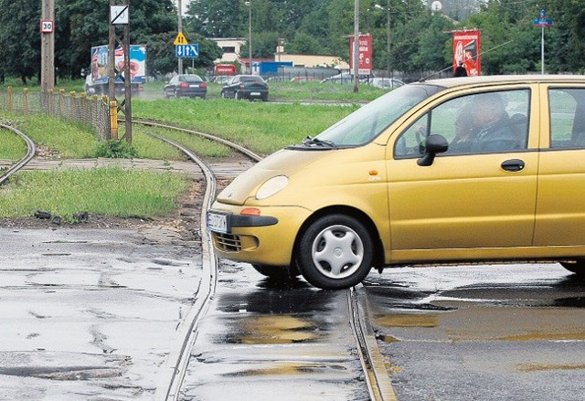 Remont ul. Broniewskiego od al. Rydza-Śmigłego do ul. Tatrzańskiej rozpocznie się już w poniedziałek.