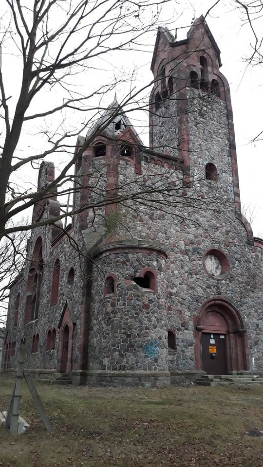 Kościół w Pisarzowicach odzyskuje blask dzięki inwestorowi z Poznania (ZDJĘCIA, FILM)