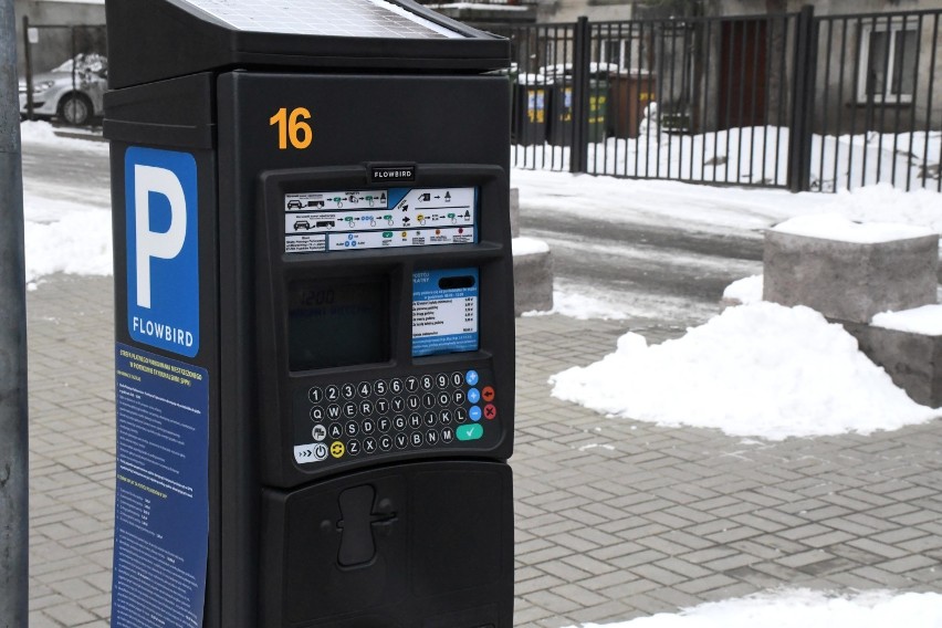 Nowe parkomaty w Piotrkowie już są. Opłaty wracają od...