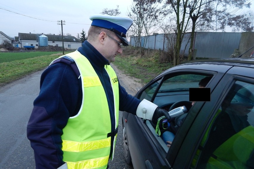 „Alkohol i narkotyki” - działania na drogach powiatu radziejowskiego [zdjęcia]