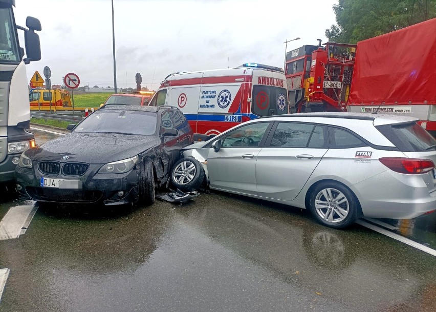 Wypadek na zjeździe z A4 na węźle Kostomłoty 19.09.2022