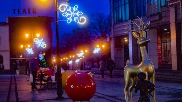 Iluminacje świetlne można podziwiać w wielu  miejscach w Inowrocławiu