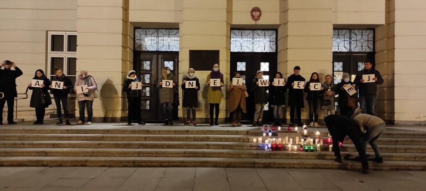 Marsz poświęcony  pamięci zmarłej Izy z Pszczyny odbył się w...