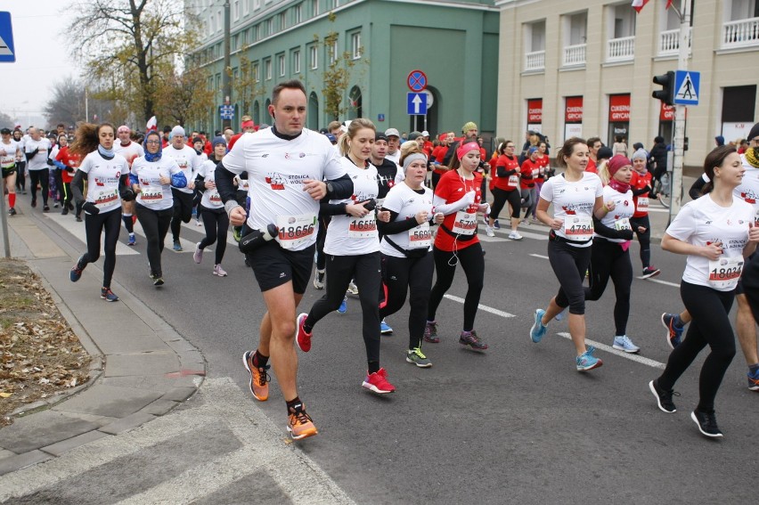 Bieg Niepodległości 2018 Warszawa. Zdjęcia z wydarzenia - część druga