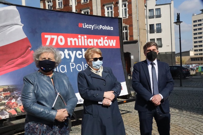 Legnica: 770 mld zł dla Polski, parlamentarzystki PiS apelowały do opozycji o poparcie