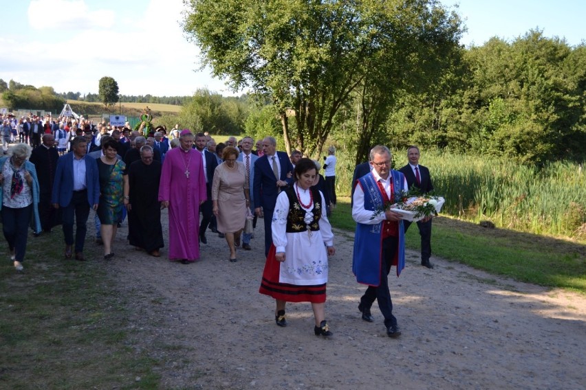 Powiatowe święto plonów odbyło się w Żukowie. Wspólnie...