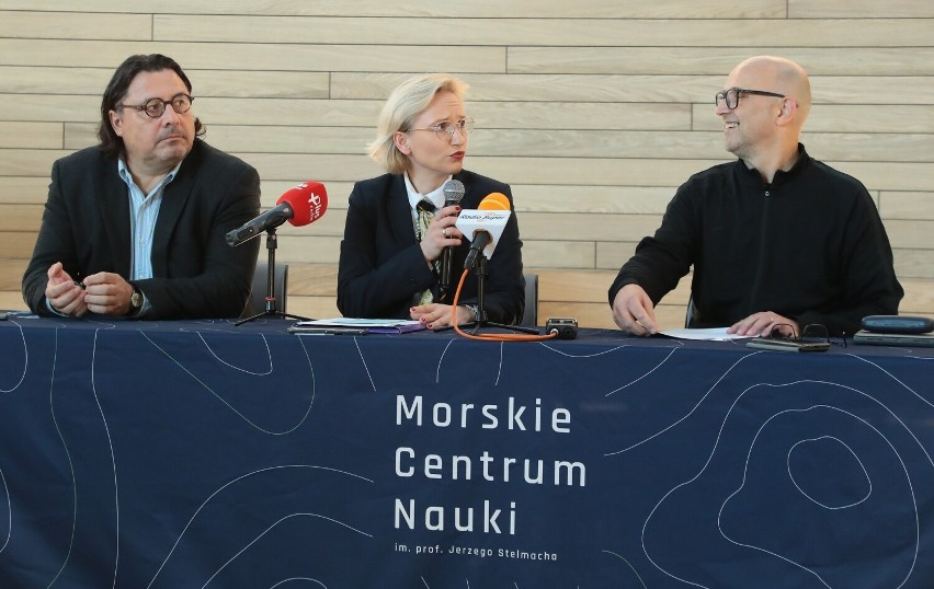 Prezentacja logo Morskiego Centrum Nauki w Szczecinie