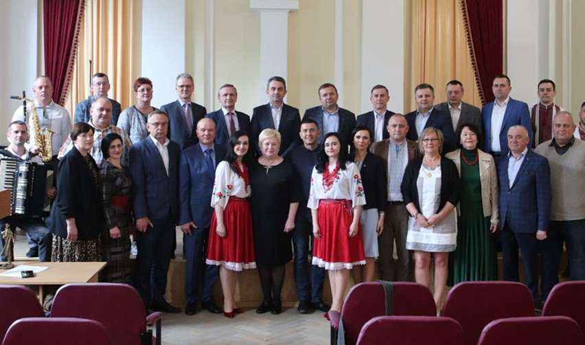 Legnickie Collegium Witelona docenione za pomoc Ukrainie, zobaczcie zdjęcia
