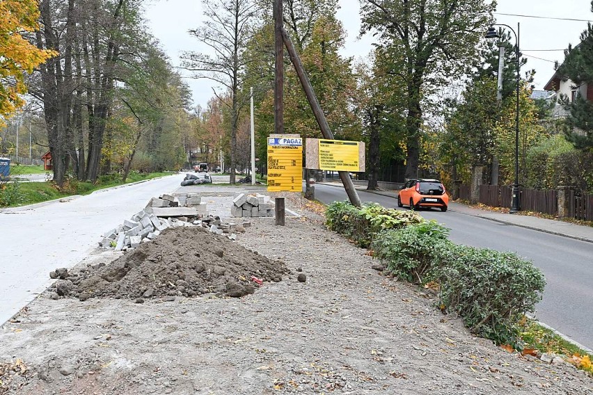 Szczawno-Zdrój: Powstaje Miejsce Obsługi Turysty z dużym parkingiem (ZDJĘCIA)