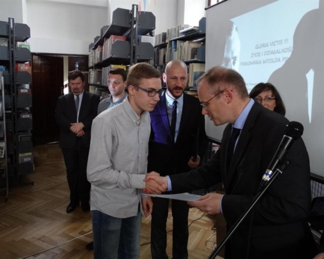 Zwycięzca czwartej edycji Piotr Wieczorek, uczeń Zespołu Szkół Ponadgimnazjalnych nr 1 w Piotrkowie