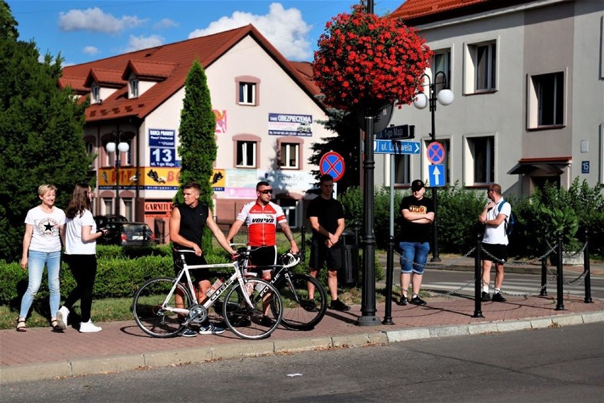 Chwila ciszy przy wyciu syren, zapalenie światełka i modlitwa. Tak w godzinę "W" sokółczanie uczcili powstańców warszawskich 