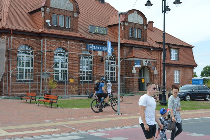 Dworzec PKP w Tucholi to z pewnością jedna z wizytówek gminy...