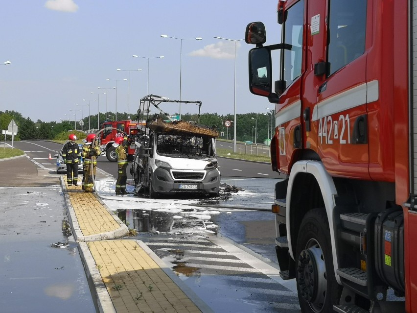 Pożar samochodu na ul. Solidarności w Grudziądzu