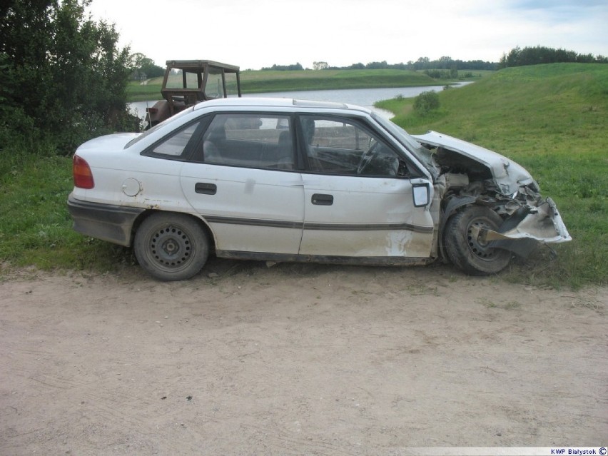 Wypadek w Jeglińcu. Zderzyło się dwóch pijanych kierowców