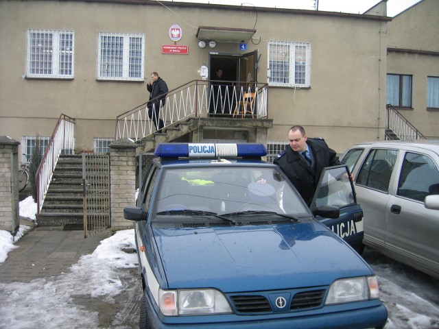 Komisariat w Białej jest jedną z dwóch jednostek terenowych wieluńskiej policji