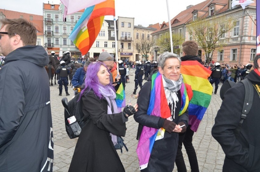 Gniezno. Dziś przez Pierwszą Stolicę Polski przejdzie Marsz Równości. Będą utrudnienia w ruchu