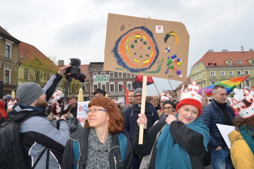 Gniezno. Dziś przez Pierwszą Stolicę Polski przejdzie Marsz Równości. Będą utrudnienia w ruchu