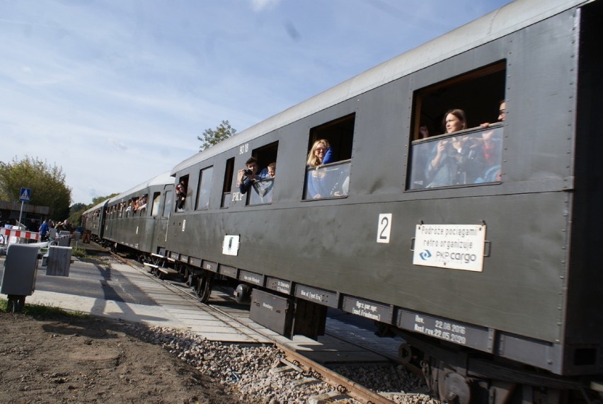 Kolejna szansa na odbudowę popularnej linii kolejowej "Szczucinki". PKP wpisały ją do planów sięgających 2040 roku 