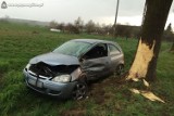 Wypadek opla na drodze powiatowej w pobliżu Padniewa [ZDJĘCIA]