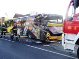 Wypadek w Jarocinie: Zderzenie ciężarówki z autobusem [ZDJĘCIA]