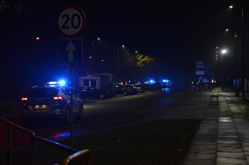 Night Drive Goleniów kontra Policja. "Dyskoteka" pod stadionem