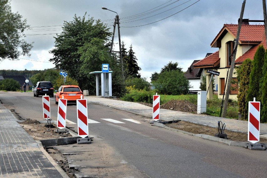 Inwestycja powstaje w ramach zadania pn. "Przebudowa dróg...