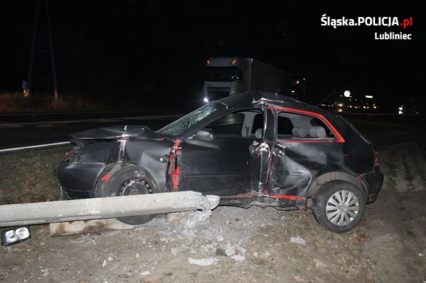 Wypadek w Sierakowie Śląskim. 28-latek wypad z drogi i uderzył w słup. Nie miał uprawnień ZDJĘCIA