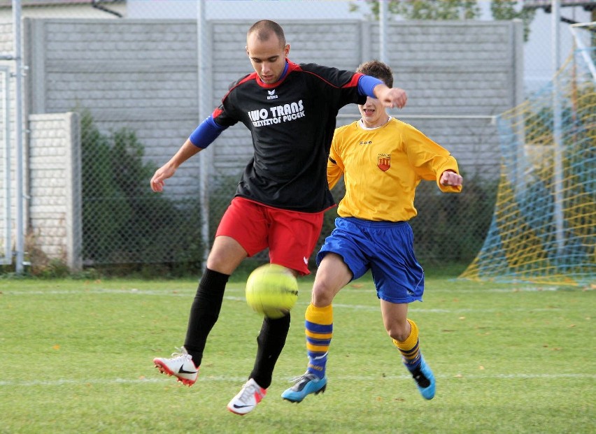 Zieloni Lubosz po emocjonującym widowisku pokonali Czarnych Kaźmierz 4:3 [GALERIA]