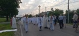 Odpust w klasztorze Cystersów w Jędrzejowie. W sobotę wierni udali się z procesją do Kopca Spotkania. Zobaczcie zdjęcia