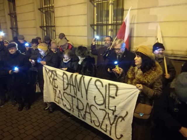 Protest przed sądem w Kaliszu