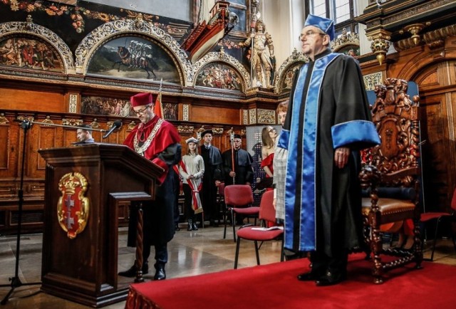 Dr Thomas Bach doktorem honoris causa UG