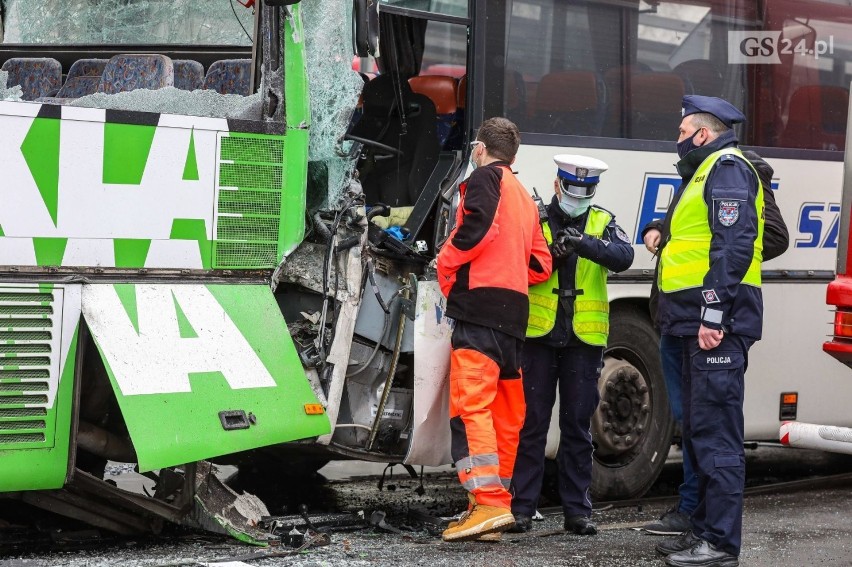 Wypadek autobusów w Szczecinie - 19.03.2021