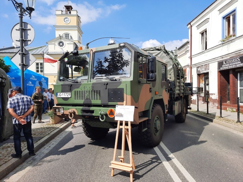 Imponujący piknik wojskowy w Grójcu. Wyrzutnia rakiet langusta, czołg Leopard, ciężki sprzęt wojskowy i mnóstwo atrakcji