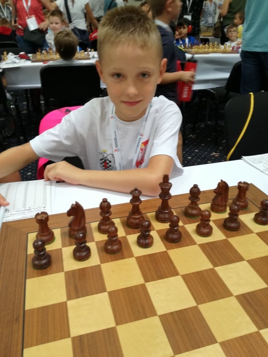 Ośmioletni Filip Ochędzan był najlepszym kaliszaninem podczas  Mistrzostwa Europy Juniorów w szachach ZDJĘCIA
