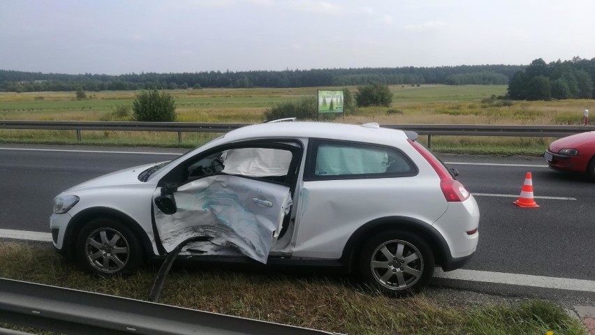 Wypadek na DK 1 w Markowicach. Zderzyły się dwa samochody osobowe. Dziecko trafiło do szpitala [ZDJĘCIA]