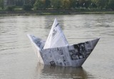 Papierowa łódeczka pojawiła się na Wiśle [zdjęcia]