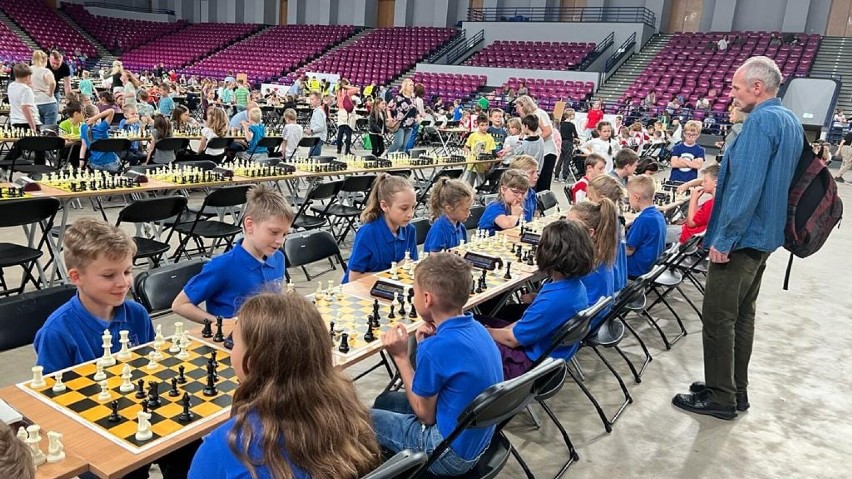 Młodzi szachiści z Budzynia - gratulujemy!