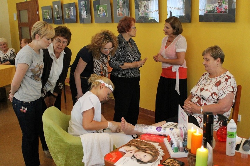 Głogów: Kosmetyczka także dla seniorów (FOTO)