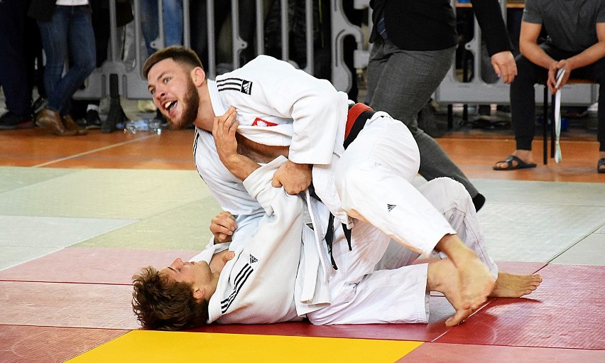 Podczas pierwszego dnia Akademickich Mistrzostw Polski w Judo w Pile złoto wywalczył pilanin Tomasz Drzewiecki! Zobaczcie zdjęcia