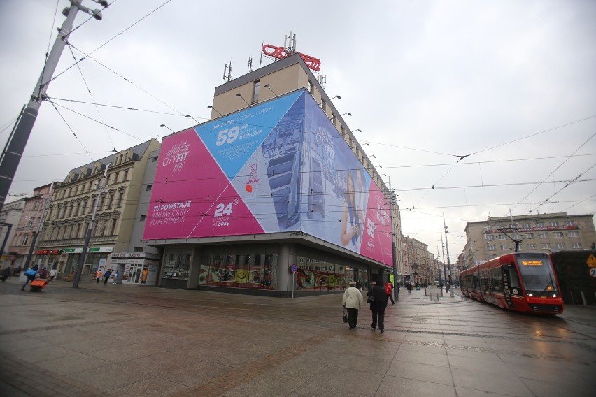 Dom Handlowy Zenit z reklamą