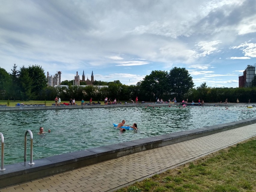 Basen miejski i plac zabaw w Krynkach. Wiedzieliście, że jest tam tak ładnie? 