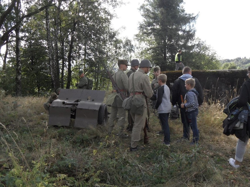 Piknik Militarny w Krzyżowej na Żywiecczyźnie [ZDJĘCIA+WIDEO]