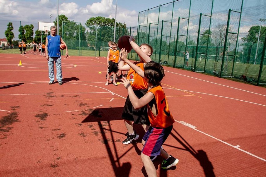 Szczawno-Zdrój: Młodzi sportowcy trenują z mistrzami (ZDJĘCIA)