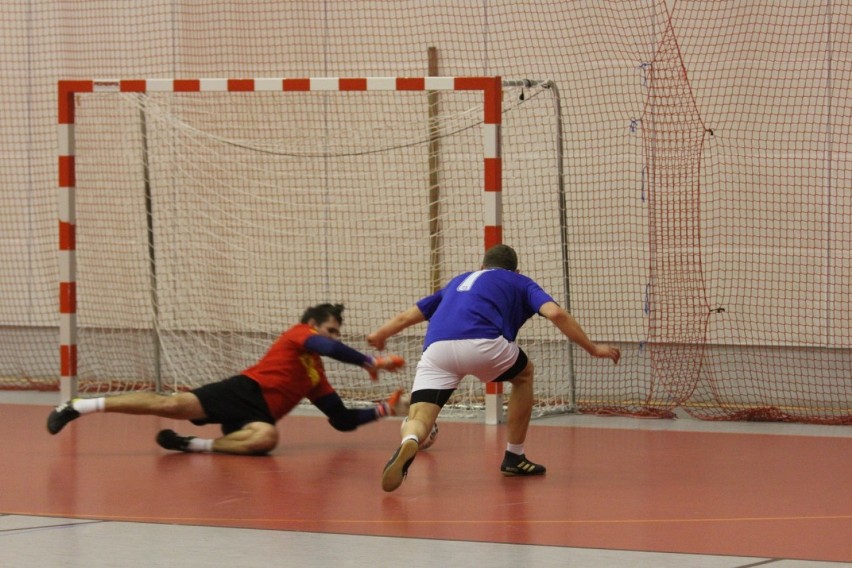 Kolejka Złotowskiej Ligi Futsalu w hali Złotowianka