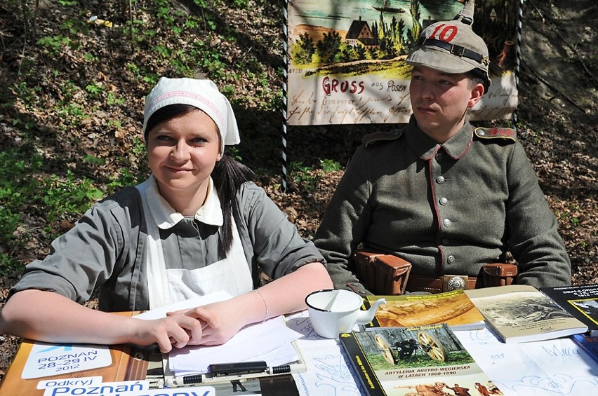 Poznaniacy zwiedzali fort pośredni IIa na Chartowie