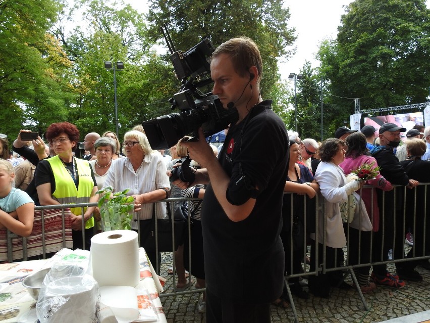 Ukraiński Piknik Kulinarny „Sąsiedzi Przy Stole” w Suwałkach. Ukraińskie przysmaki i koncerty [Zdjęcia]