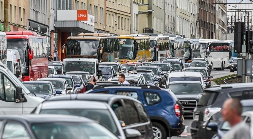 Przewoźnicy w ramach protestu wyjechali już na ulice...