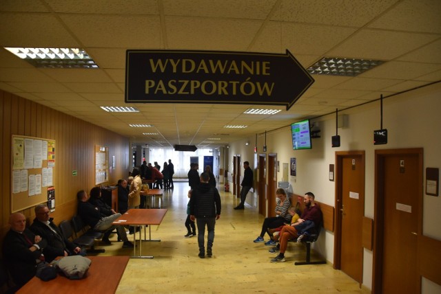 Z marcowej odsłony "Paszportowej soboty" w delegaturze Urzędu Wojewódzkiego w Tarnowie skorzystało sporo mieszkańców miasta i regionu