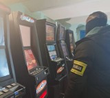 Policjanci ze Sztumu i funkcjonariusze KAS zabezpieczyli nielegalne automaty do gier